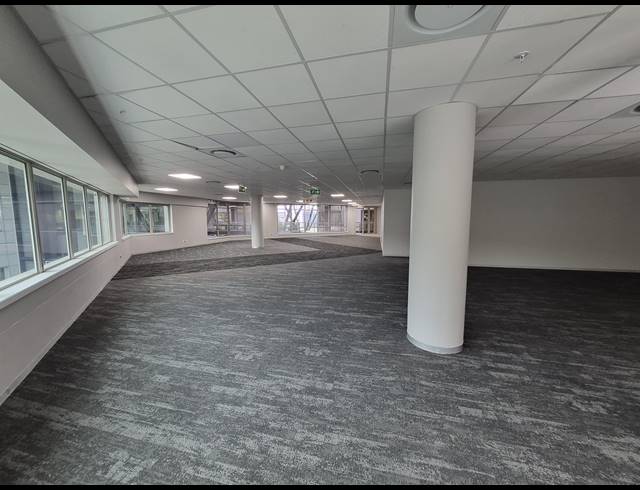 365M² OFFICE TO LET IN SANDTON CENTRAL
